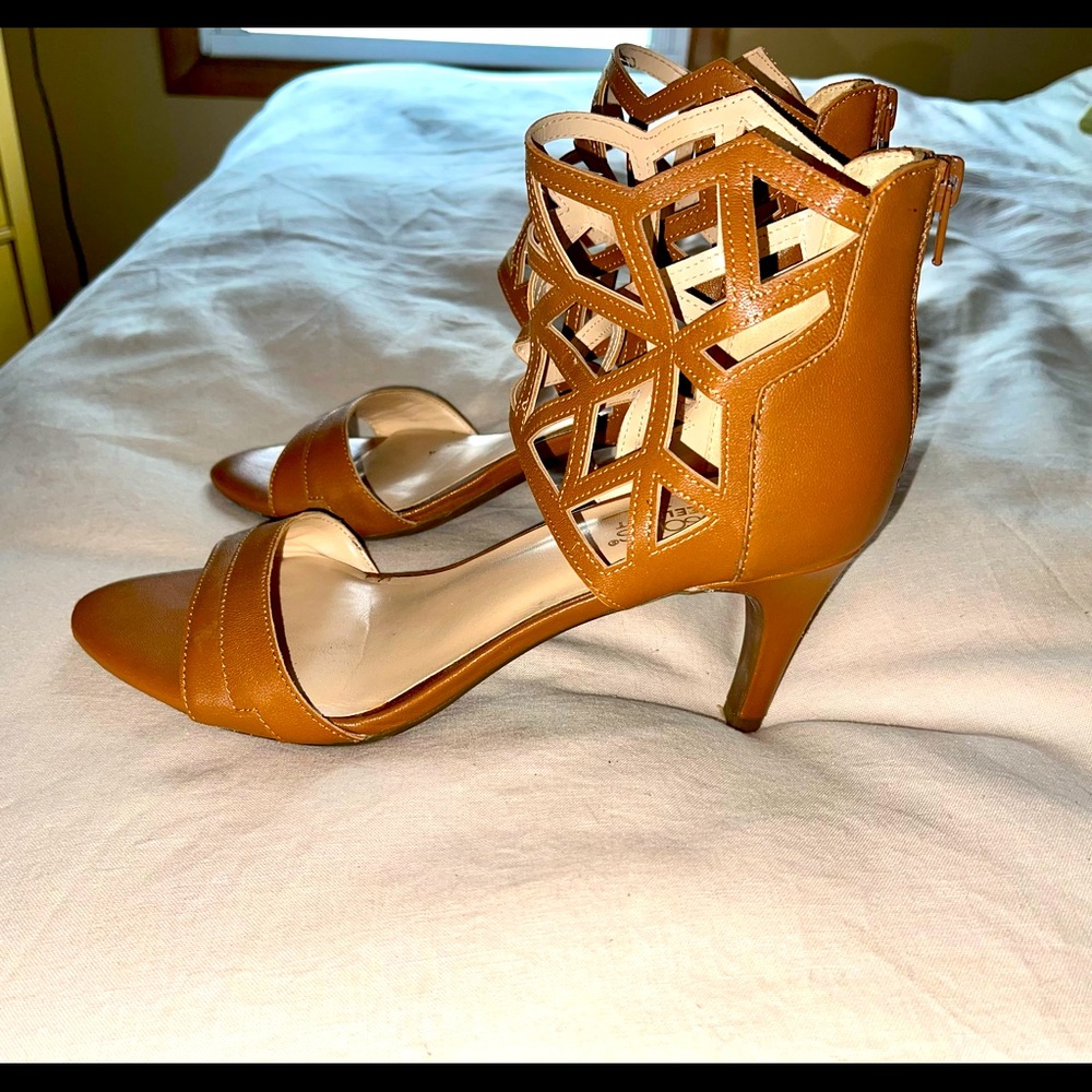 Cute brown kitten heel with decorative ankle accents